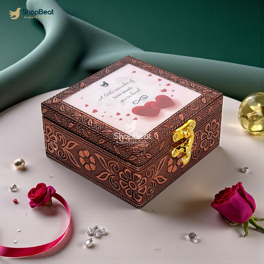 Handcrafted Wooden Jewellery Box with Copper Metal Finish, Oxidised Decorative Jewellery Organizer for Women, Elegant Gift Box for Valentine, Anniversary & Wedding (10 x 10 x 5 cm)