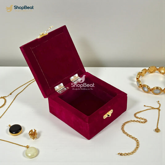 Handcrafted Velvet Jewellery Box with Ganpati Design (4 x 4 inch) | Wooden Base Decorative Jewellery Organizer | Storage Box for Women | Ganesh Motif for Puja Festive Wedding Gifting | Maroon